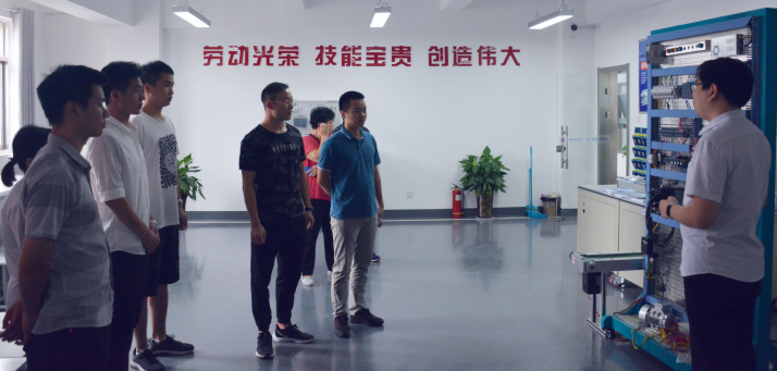1567733437(1).png
